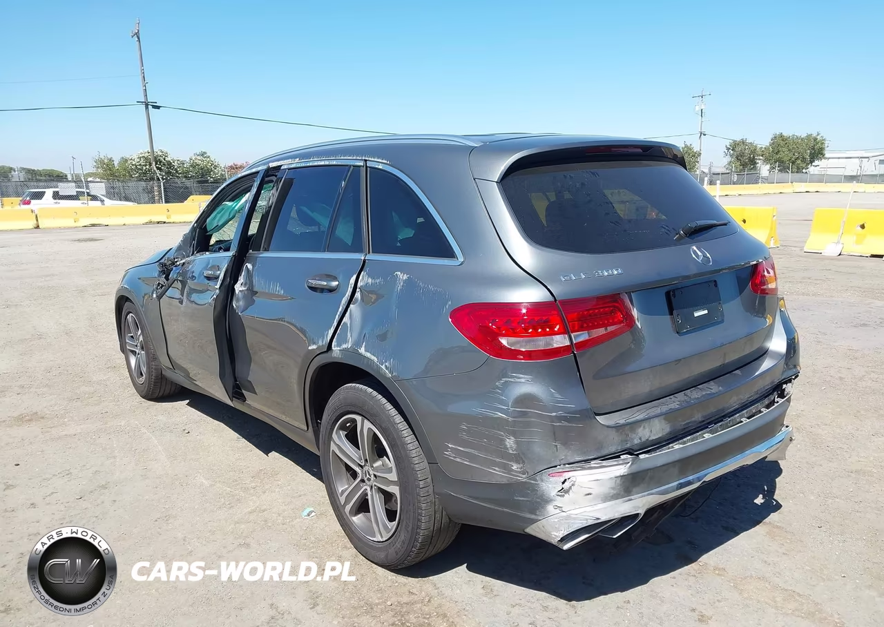2018 Mercedes-Benz Glc 300 VIN:WDC0G4JB1JV023773 - 3