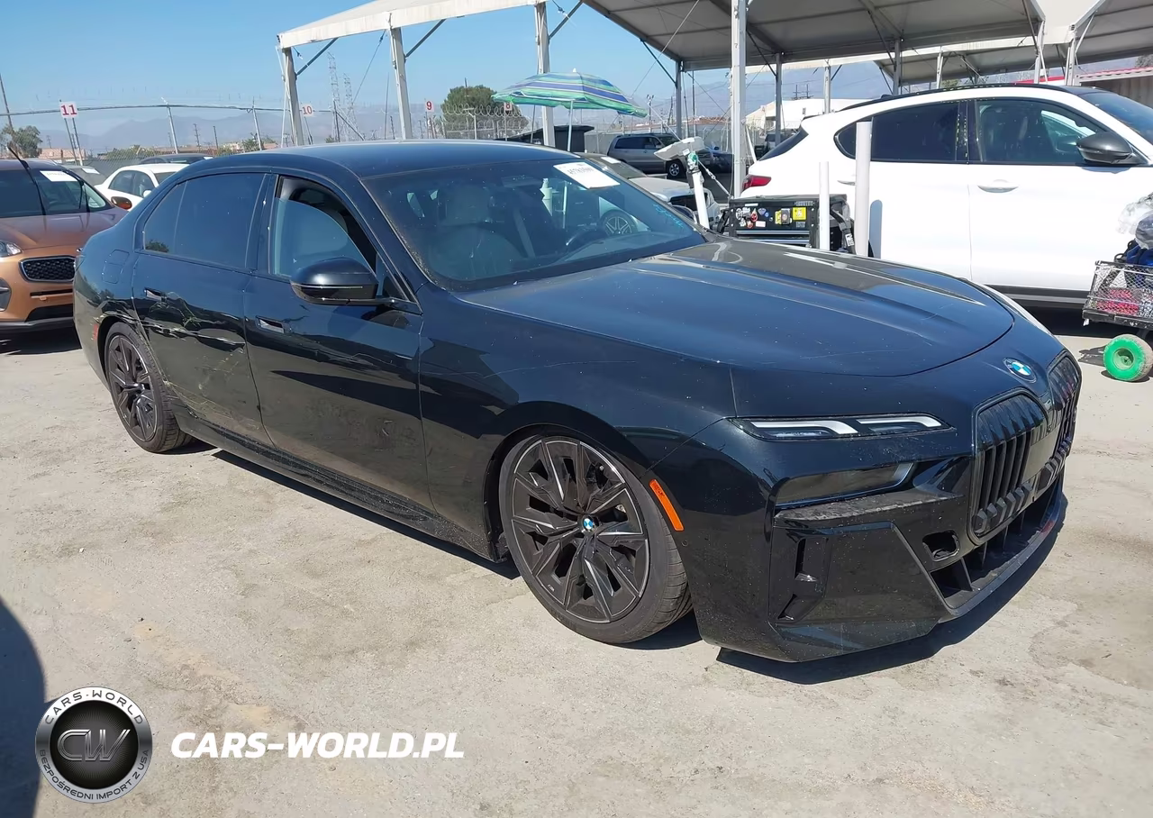 2024 BMW 760I xDrive – zdjęcie 1 z 17