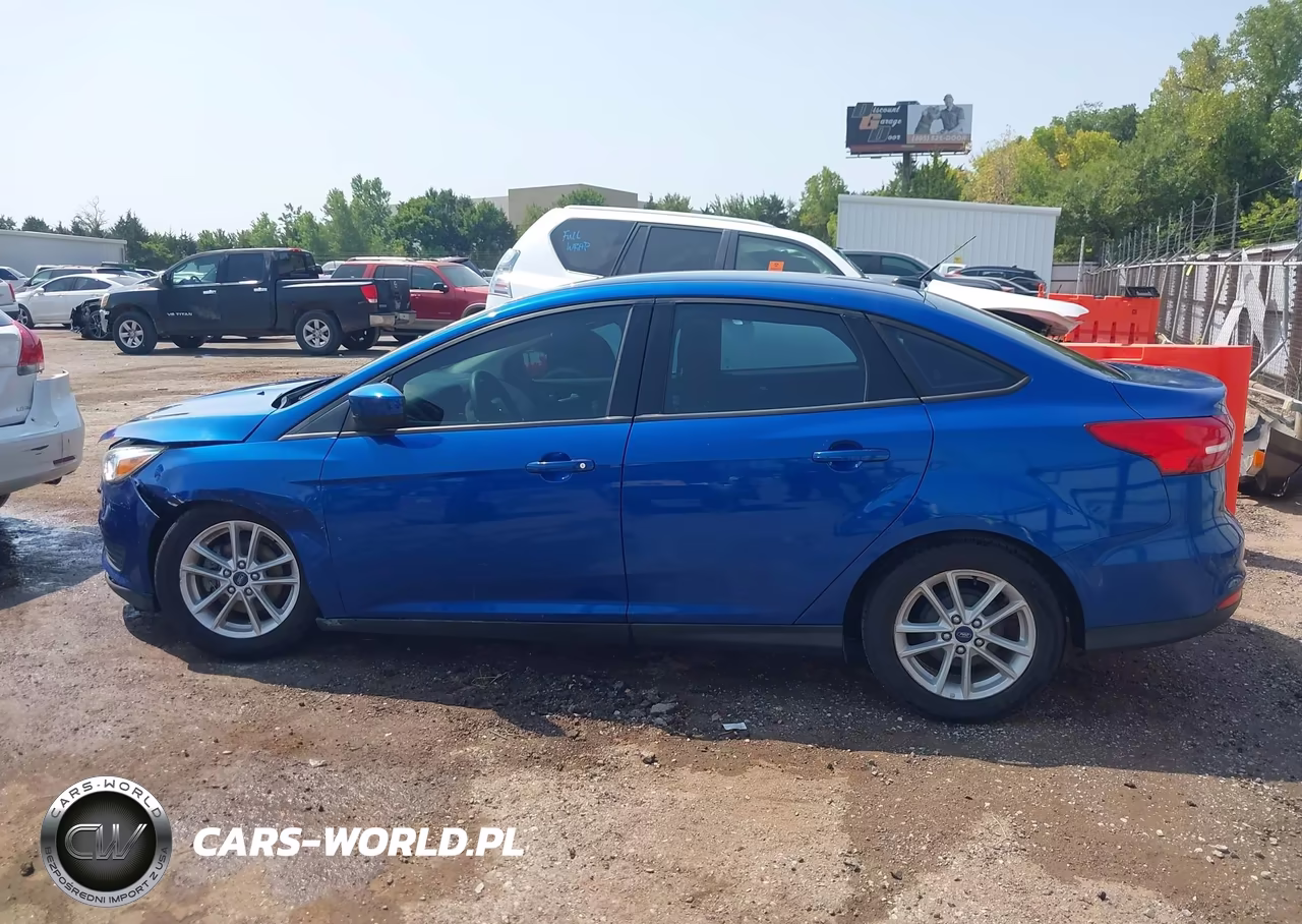 2018 Ford Focus Se VIN:1FADP3F21JL311577 - 14
