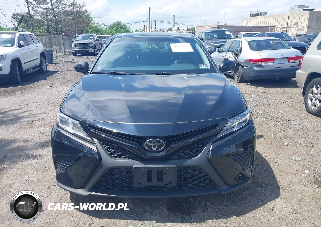 2018 Toyota Camry Se VIN:4T1B11HK2JU051961 - 12