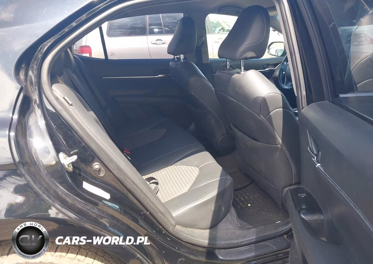 2018 Toyota Camry Se VIN:4T1B11HK2JU051961 - 8