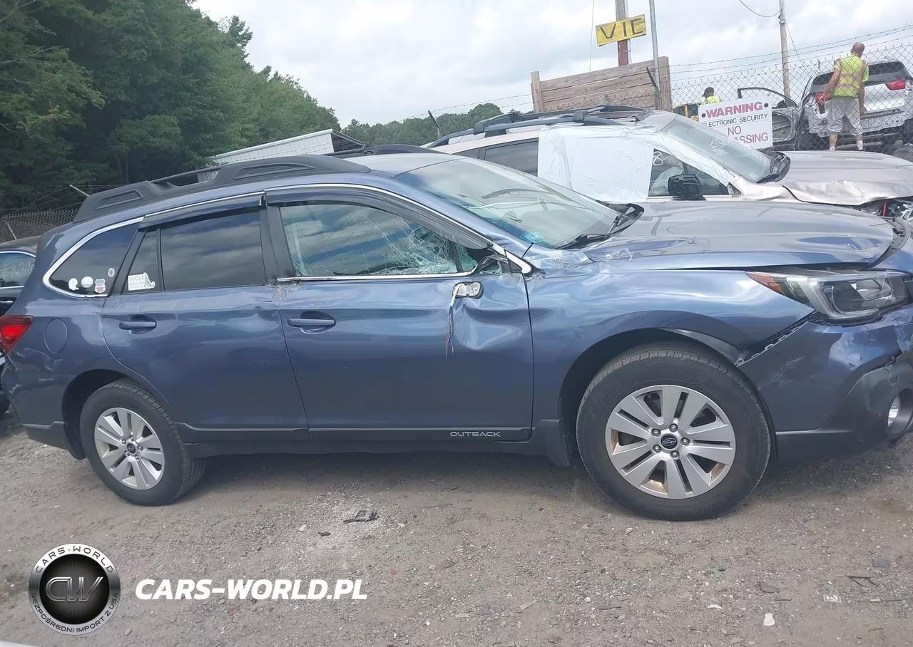 2018 Subaru Outback 2.5I Premium VIN:4S4BSACC9J3265266 - 13
