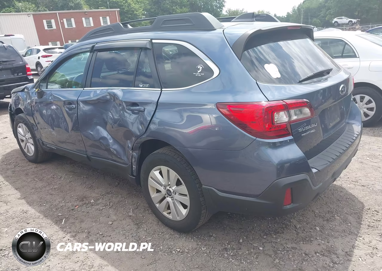2018 Subaru Outback 2.5I Premium VIN:4S4BSACC9J3265266 - 3