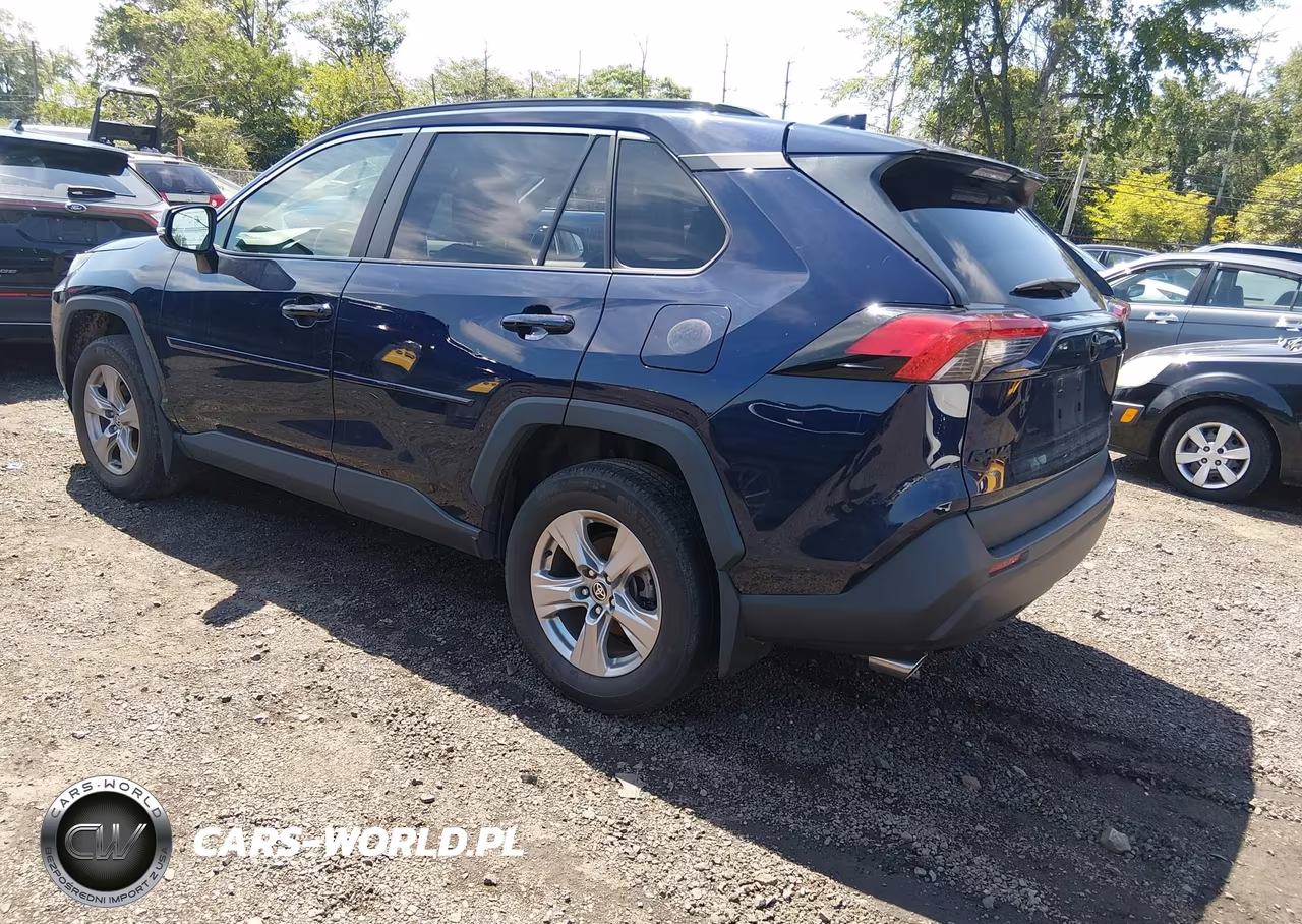 2023 Toyota Rav4 Xle VIN:2T3P1RFV6PW336129 - 3