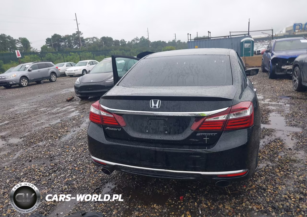 2017 Honda Accord Sport VIN:1HGCR2F57HA171398 - 16