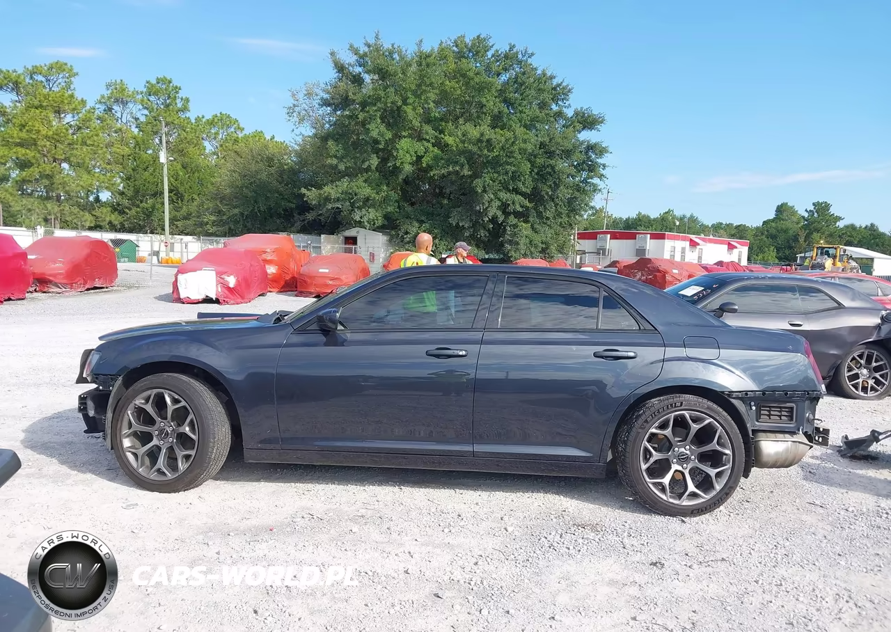2016 Chrysler 300 300S VIN:2C3CCABG9GH238847 - 15