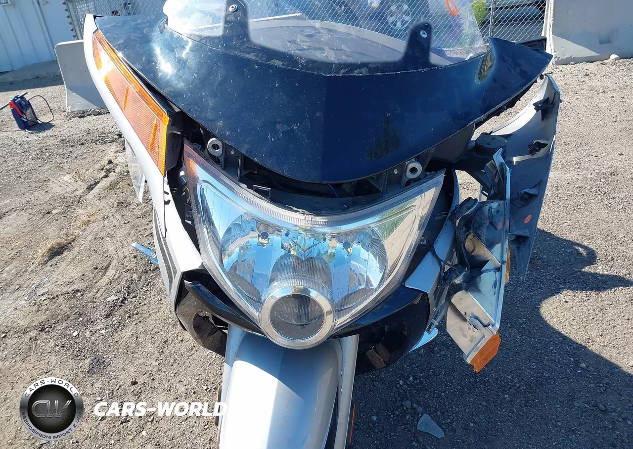 2011 Victory Motorcycles Vision Tour VIN:5VPSW36N4B3000257 - 15