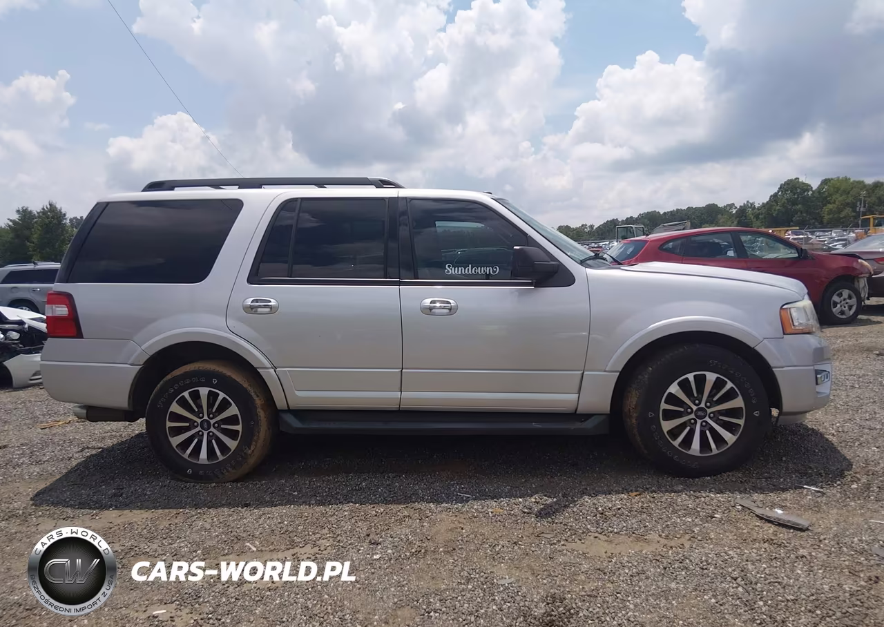 2016 Ford Expedition Xlt VIN:1FMJU1HT9GEF23698 - 13
