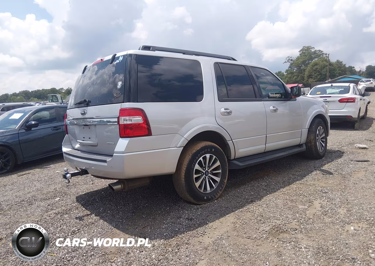 2016 Ford Expedition Xlt VIN:1FMJU1HT9GEF23698 - 4
