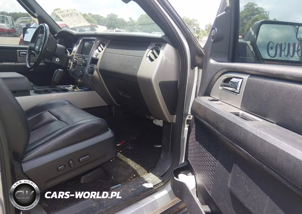 2016 Ford Expedition Xlt VIN:1FMJU1HT9GEF23698 - 5