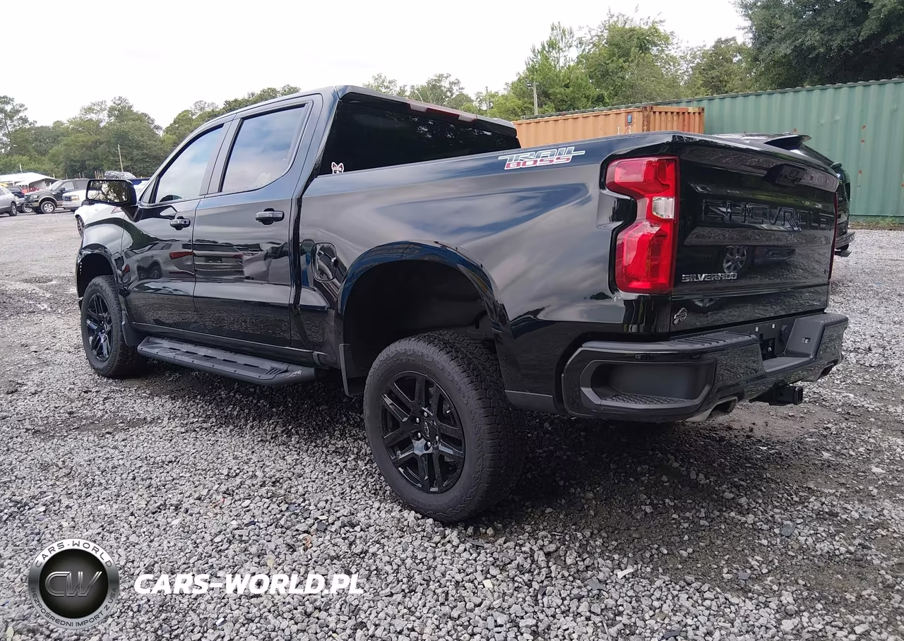 2026 Chevrolet Silverado 1500 4Wd Short Bed Lt Trail Boss VIN:3GCUKFED4TG130938 - 3