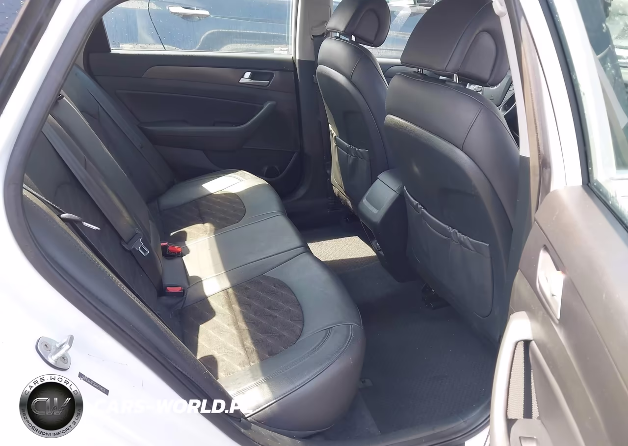 2016 Hyundai Sonata Sport VIN:5NPE34AF2GH427653 - 8