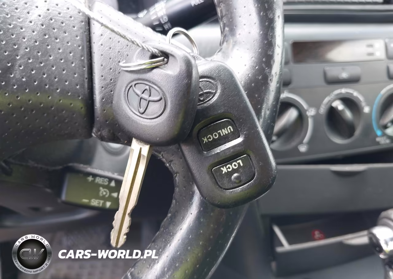 2005 Toyota Corolla S VIN:2T1BR32E55C502332 - 11