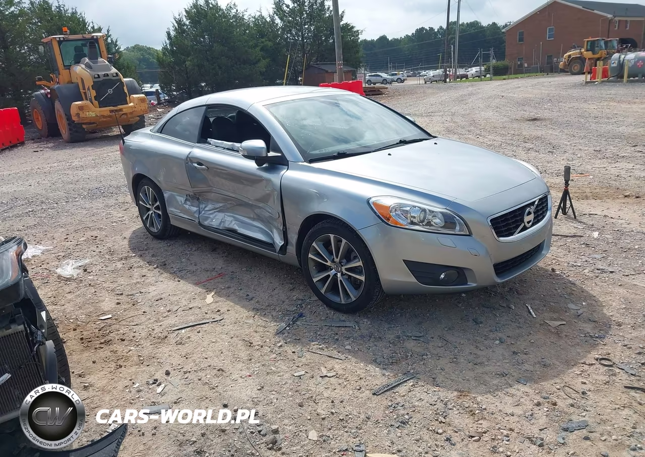 2011 Volvo C70 T5 (Fleet Only)-T5 (Retail Only)