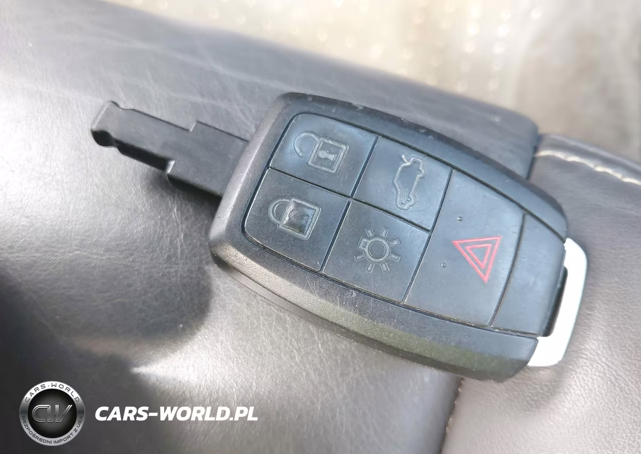 2011 Volvo C70 T5 (Fleet Only)-T5 (Retail Only) VIN:YV1672MC0BJ120569 - 11