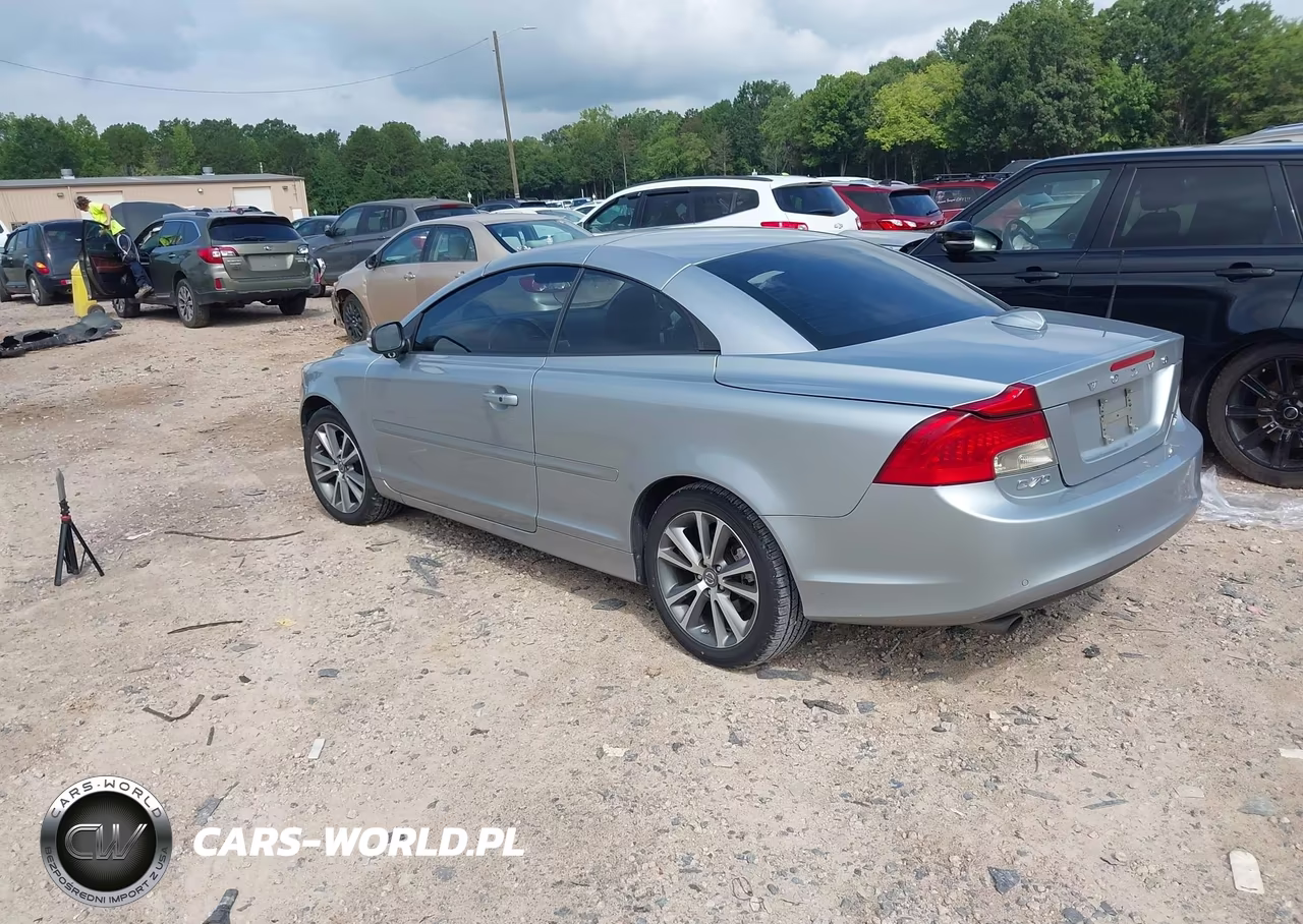 2011 Volvo C70 T5 (Fleet Only)-T5 (Retail Only) VIN:YV1672MC0BJ120569 - 3