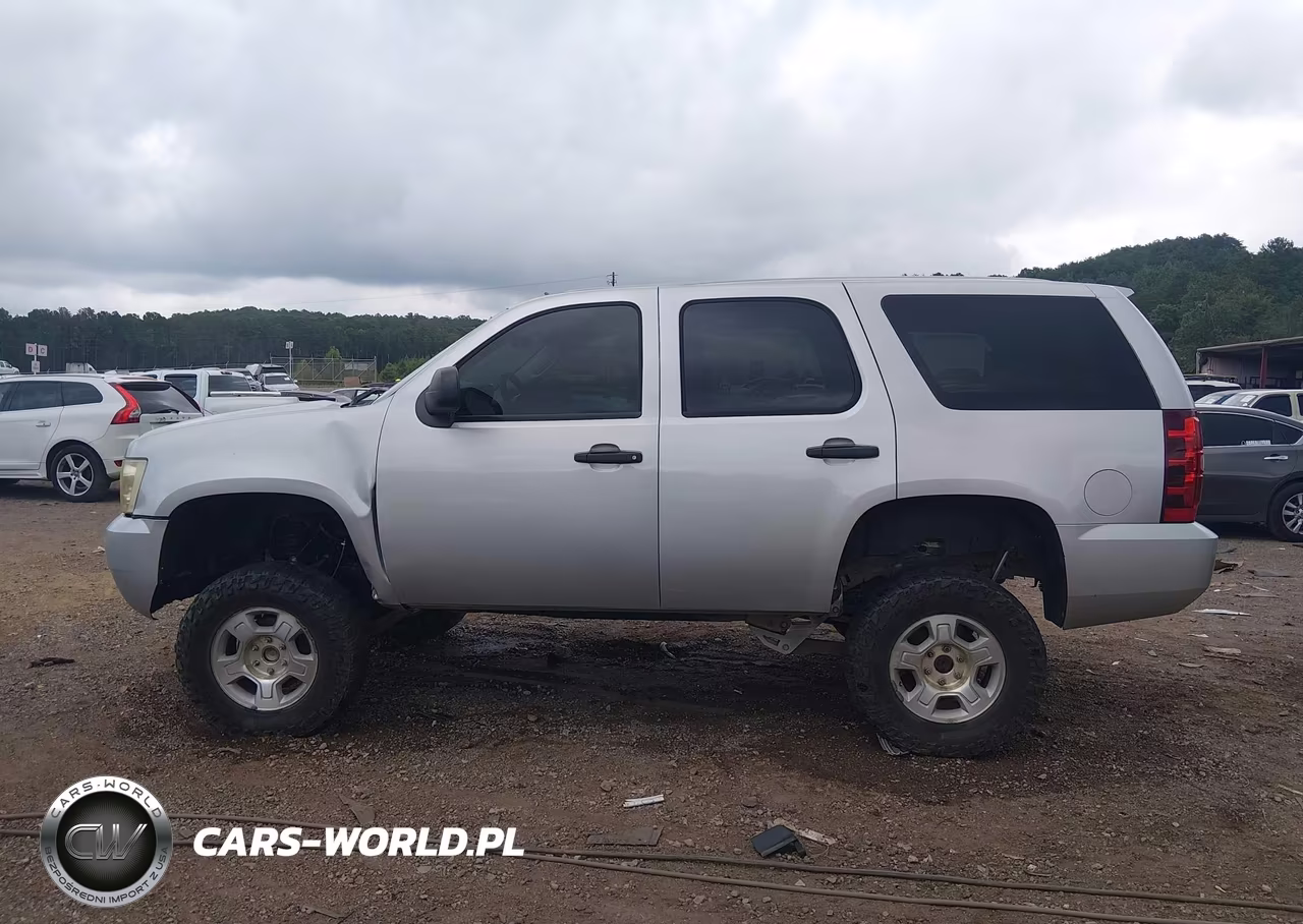 2011 Chevrolet Tahoe Commercial VIN:1GNLC2E03BR330133 - 14