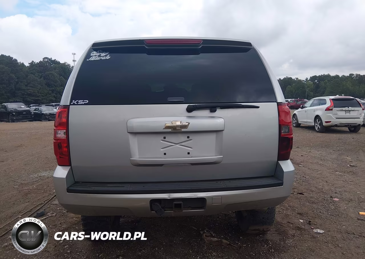 2011 Chevrolet Tahoe Commercial VIN:1GNLC2E03BR330133 - 16