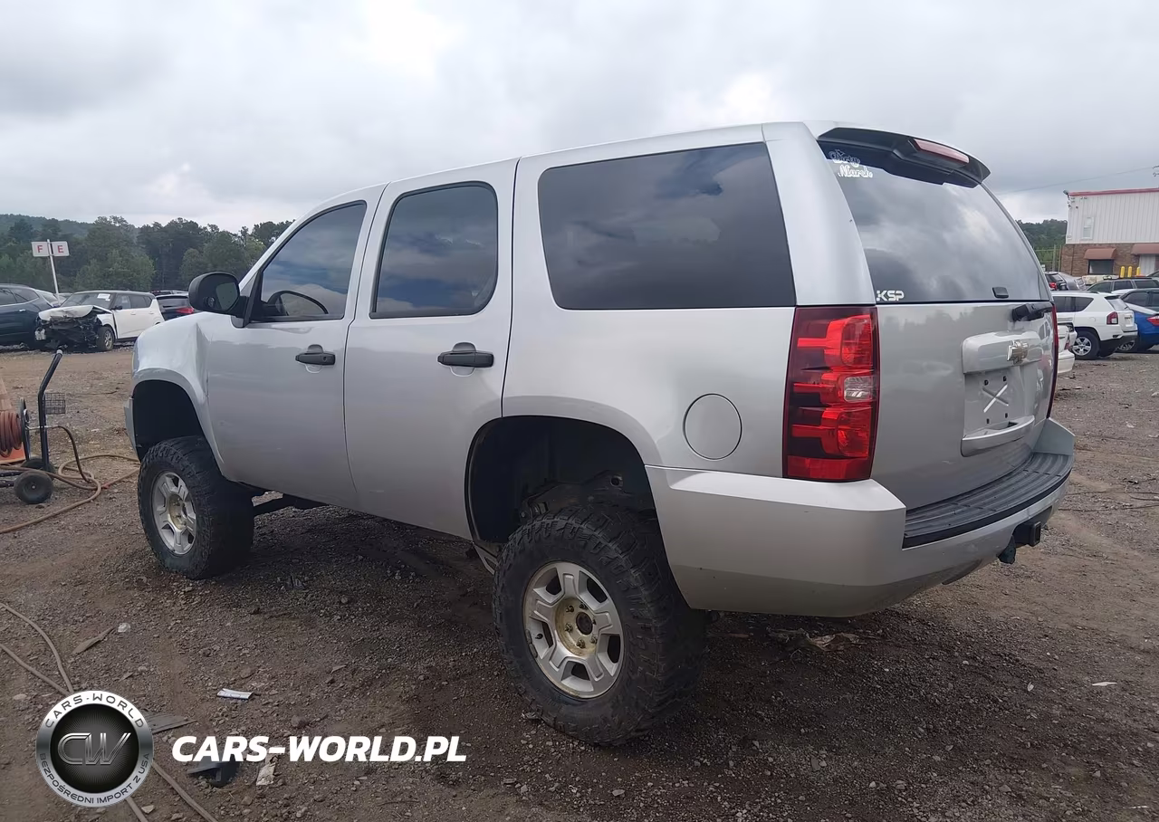2011 Chevrolet Tahoe Commercial VIN:1GNLC2E03BR330133 - 3
