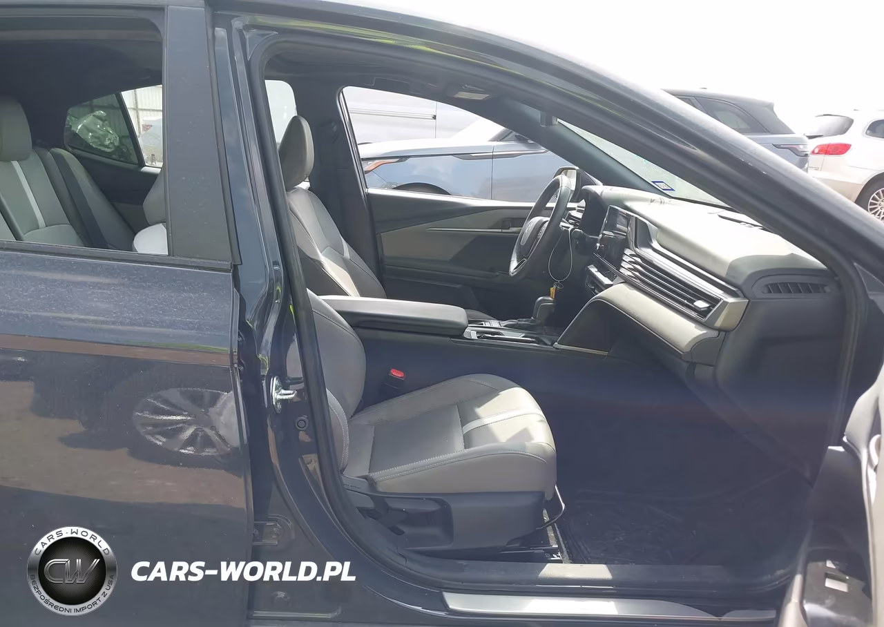 2025 Toyota Camry Se VIN:4T1DAACK2SU161541 - 5