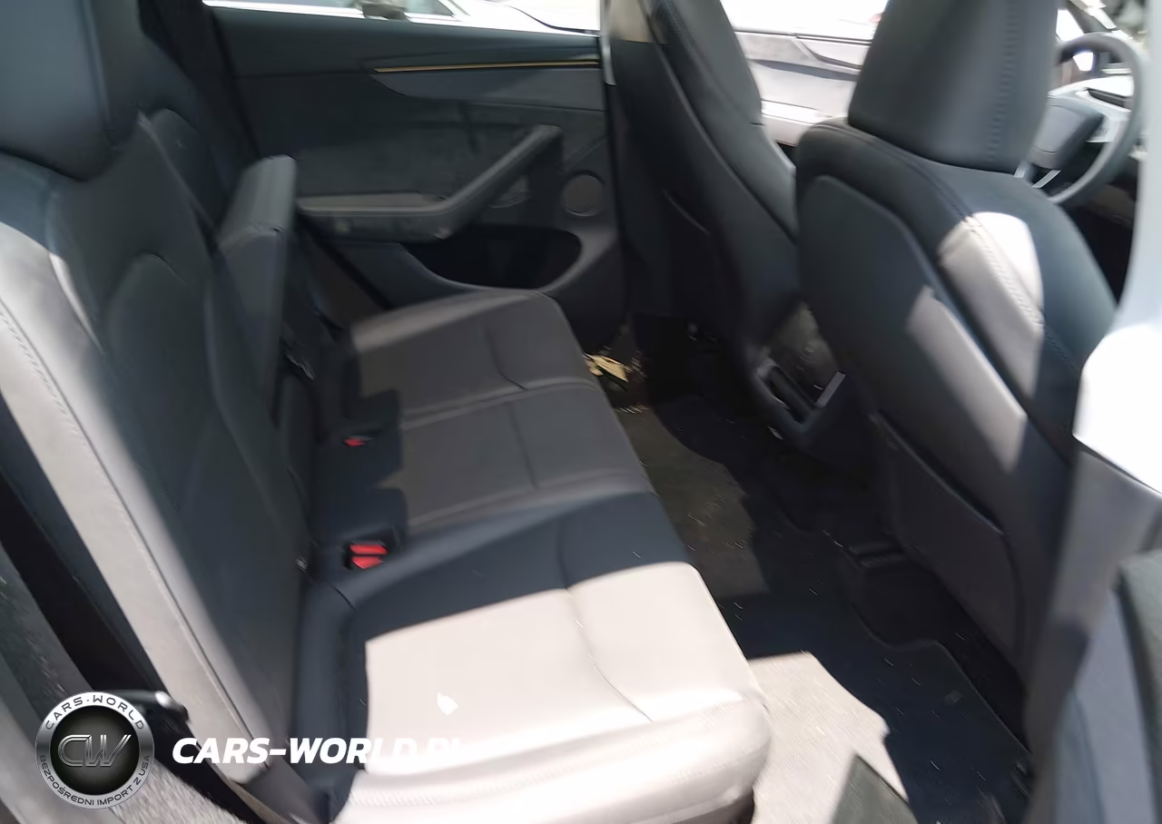 2026 Tesla Model Y All-Wheel Drive-Long Range Launch Series-Premium All-Wheel Drive VIN:7SAYGDEE9TF462706 - 8