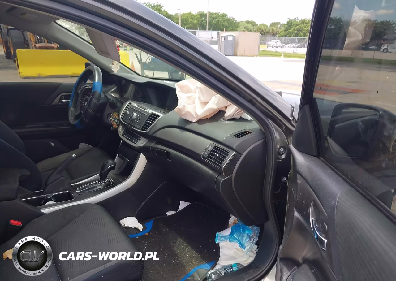 2015 Honda Accord Lx VIN:1HGCR2F38FA103252 - 5