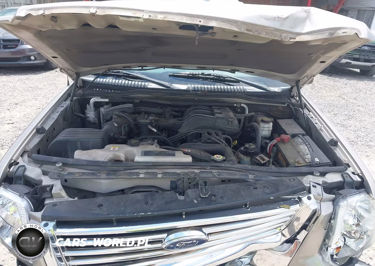 2008 Ford Explorer Xlt VIN:1FMEU73E38UA39451 - 10