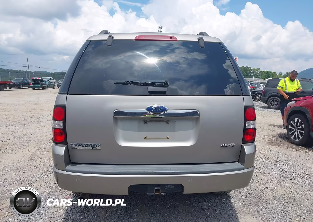 2008 Ford Explorer Xlt VIN:1FMEU73E38UA39451 - 16