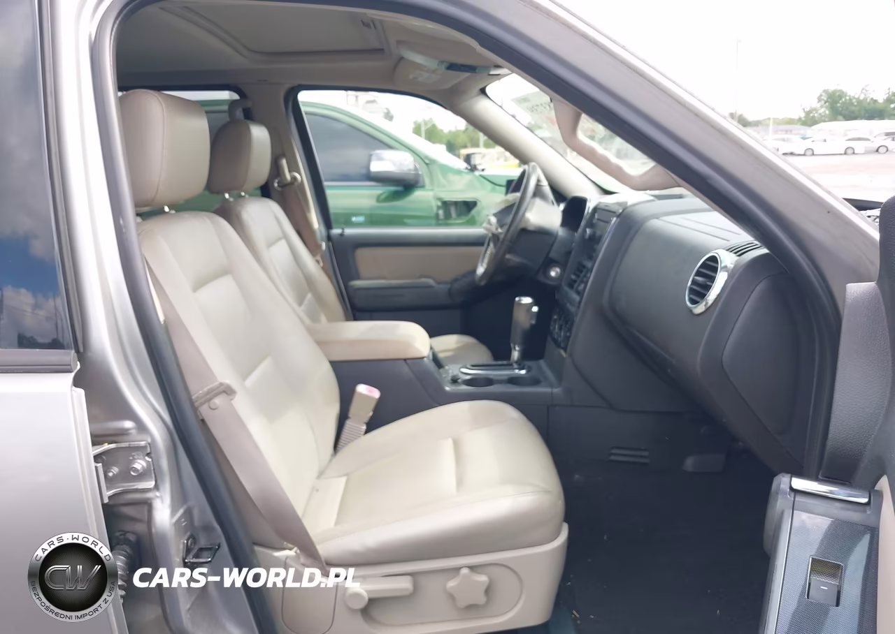 2008 Ford Explorer Xlt VIN:1FMEU73E38UA39451 - 5