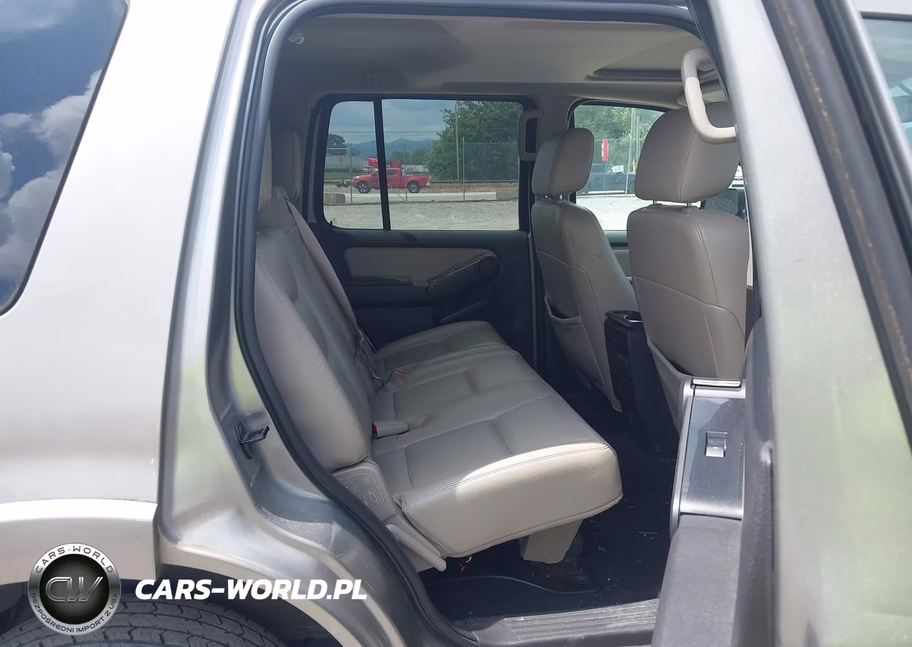 2008 Ford Explorer Xlt VIN:1FMEU73E38UA39451 - 8