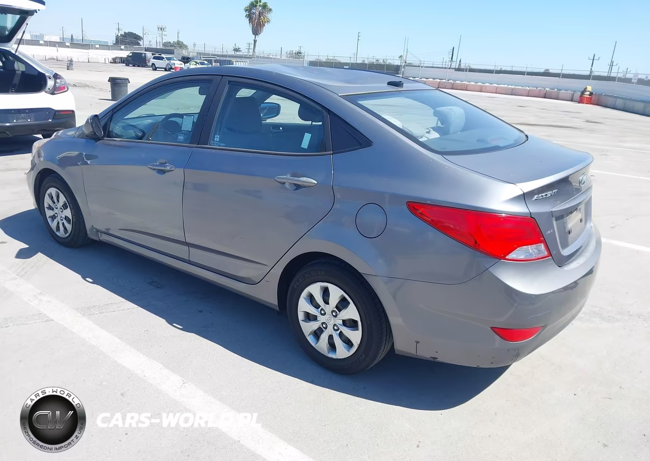 2015 Hyundai Accent Gls VIN:KMHCT4AE2FU888768 - 3