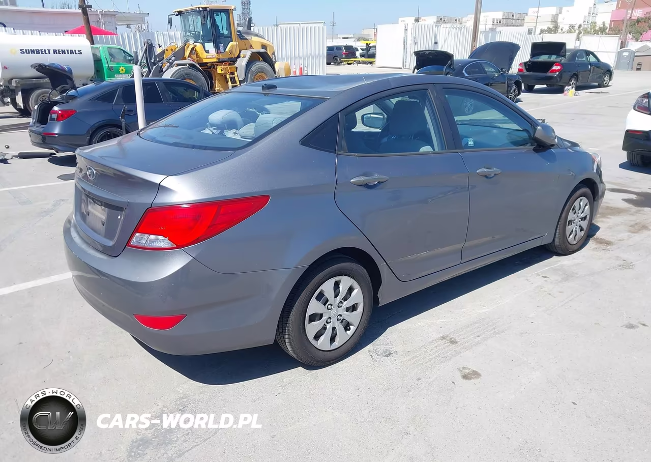2015 Hyundai Accent Gls VIN:KMHCT4AE2FU888768 - 4