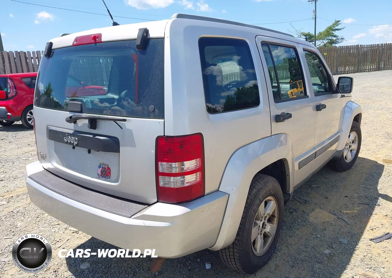 2011 Jeep Liberty Sport VIN:1J4PN2GK3BW551942 - 4