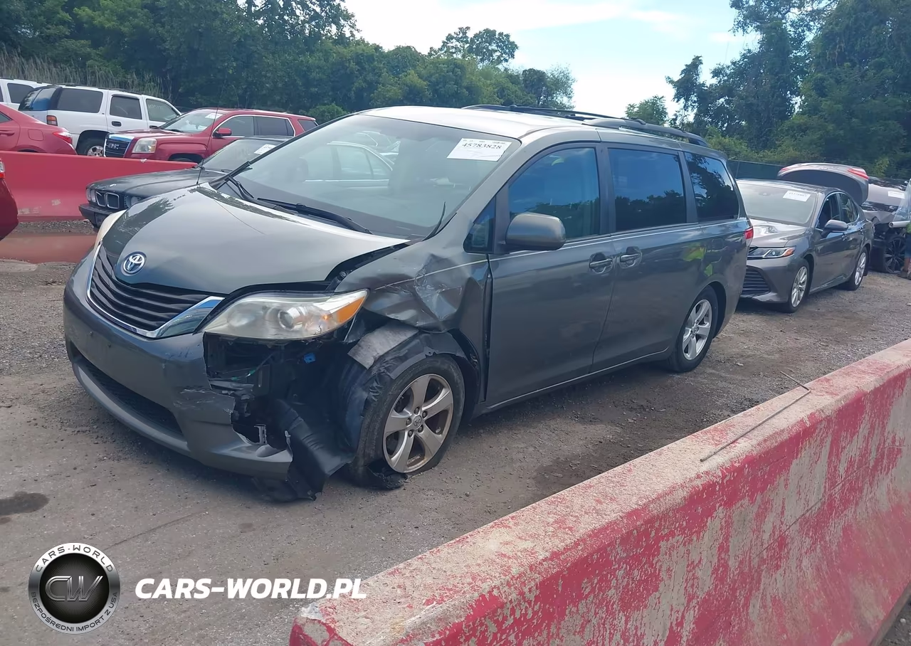 2014 Toyota Sienna Le V6 8 Passenger VIN:5TDKK3DC4ES524829 - 2