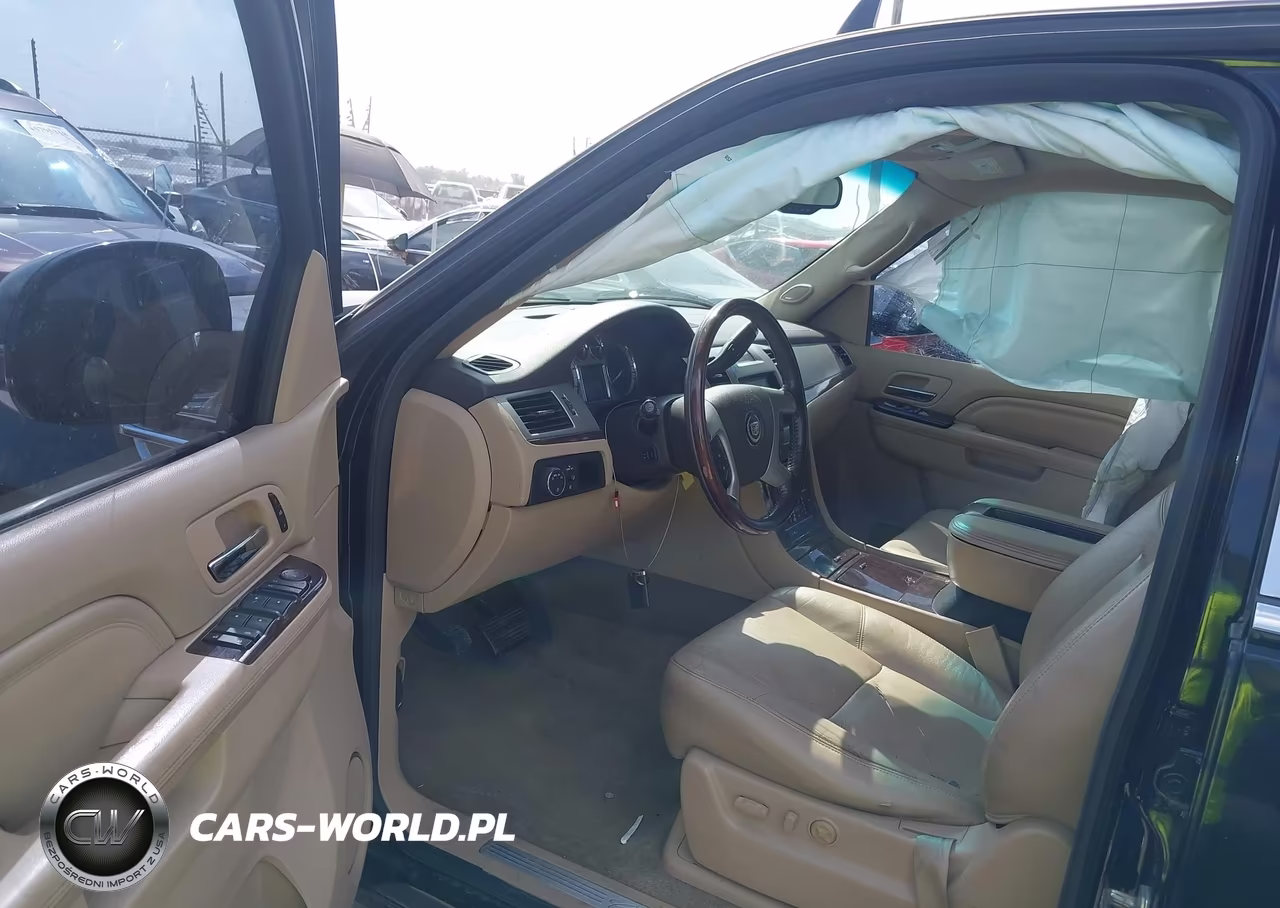 2012 Cadillac Escalade Luxury VIN:1GYS4BEF5CR158172 - 5