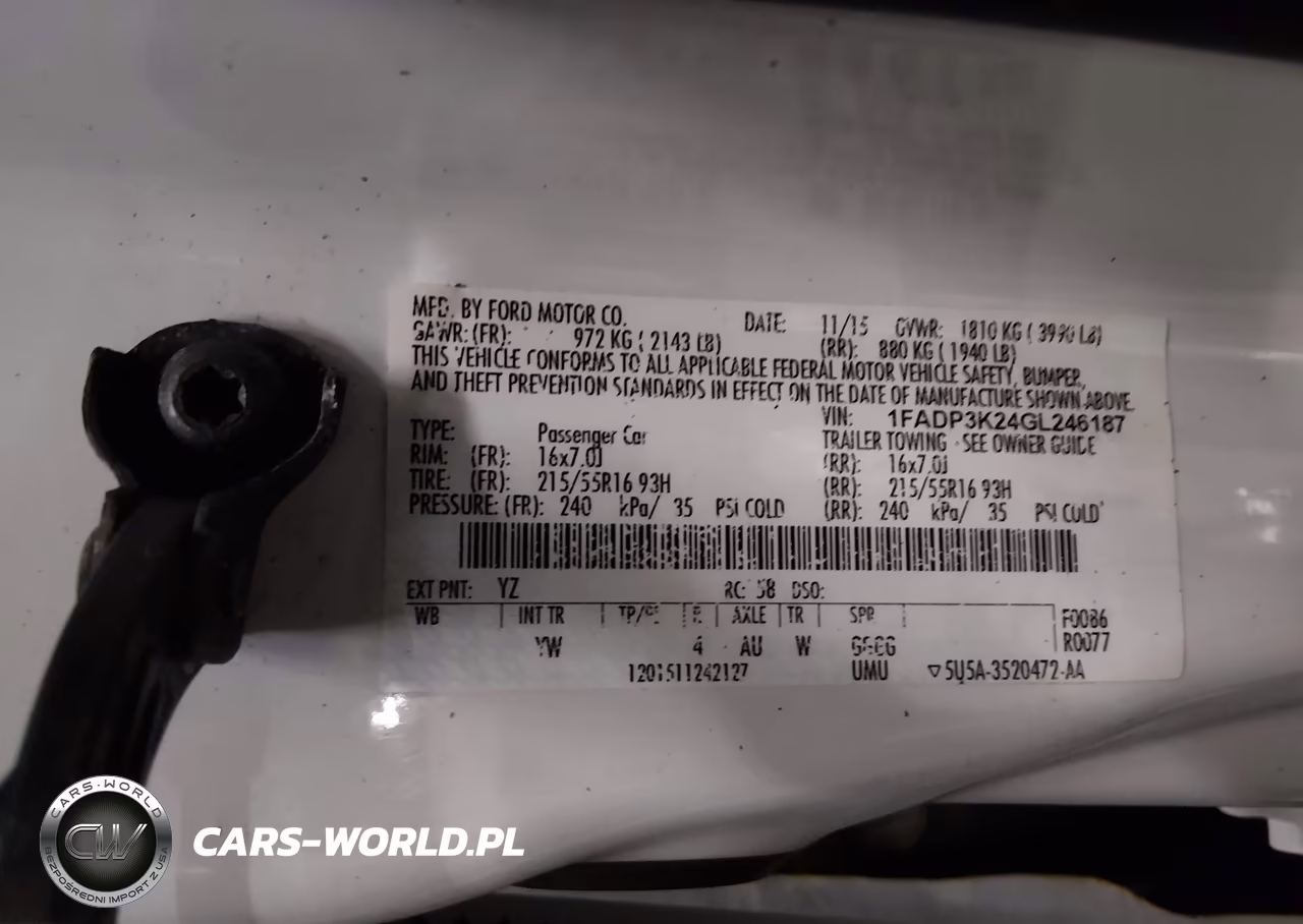 2016 Ford Focus Se VIN:1FADP3K24GL246187 - 9