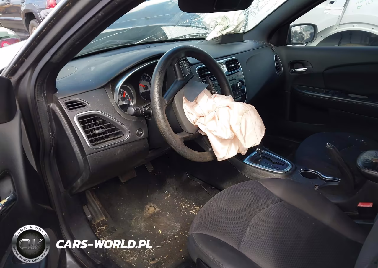 2013 Chrysler 200 Lx VIN:1C3CCBAB3DN735052 - 5