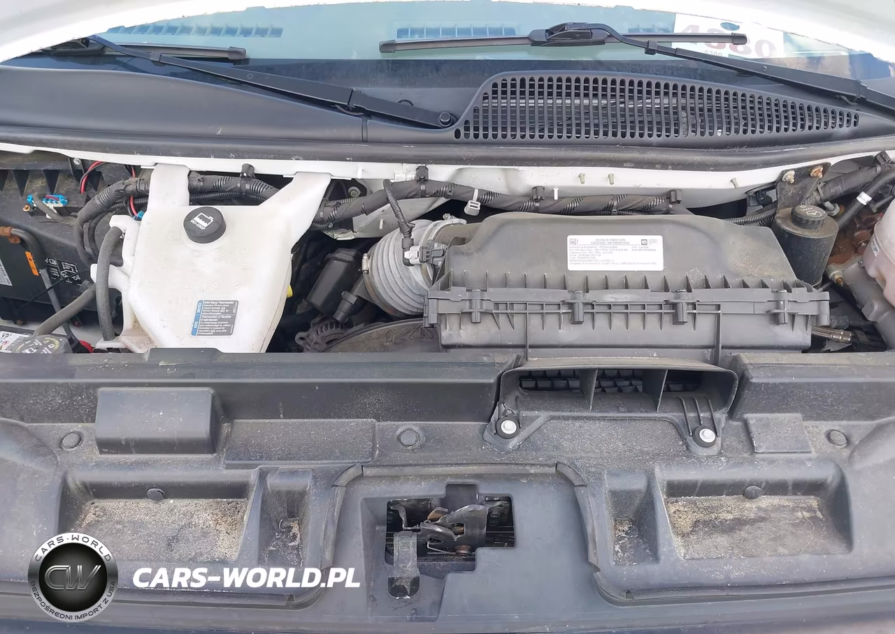 2023 Chevrolet Express Cutaway Work Van VIN:1HA0GRF76PN006866 - 10