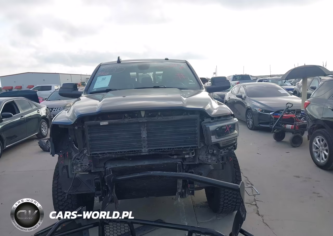 2020 Ram 2500 Laramie 4X4 6'4 Box VIN:3C6UR5NL2LG148066 - 13