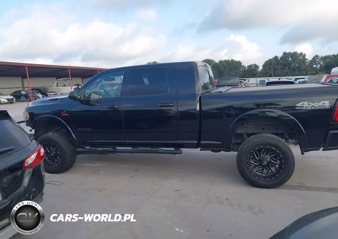 2020 Ram 2500 Laramie 4X4 6'4 Box VIN:3C6UR5NL2LG148066 - 15