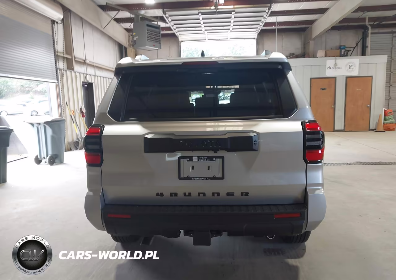 2026 Toyota 4Runner Sr5 VIN:JTEVA5AR2T5014286 - 17