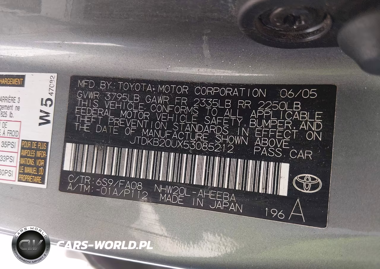 2005 Toyota Prius VIN:JTDKB20UX53085212 - 9