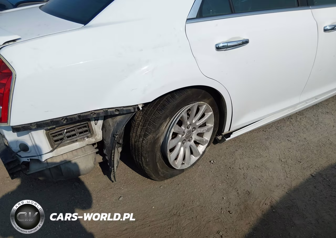 2014 Chrysler 300 VIN:2C3CCAAG7EH216439 - 19