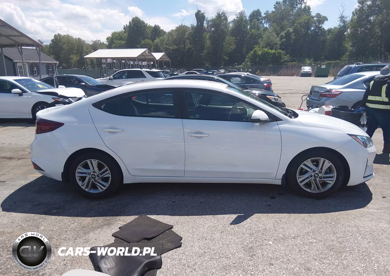 2020 Hyundai Elantra Sel-Value-Limited VIN:5NPD84LF9LH606390 - 13