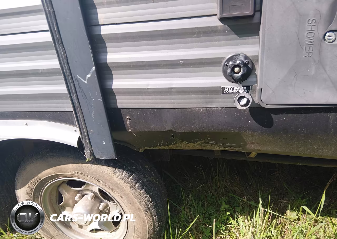 2017 Coachmen 293Rlds VIN:5ZT2CAXBXHT010489 - 12