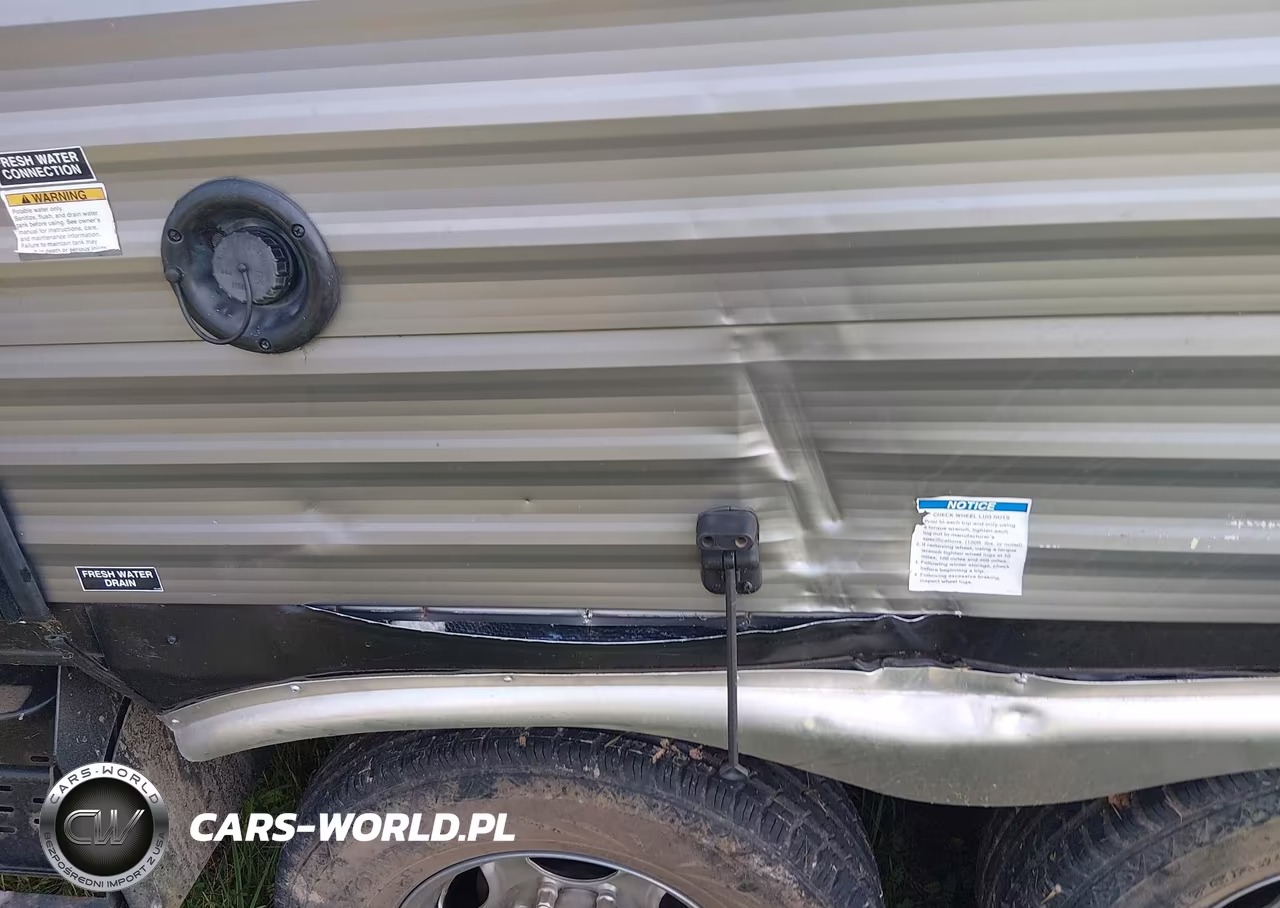 2017 Coachmen 293Rlds VIN:5ZT2CAXBXHT010489 - 14