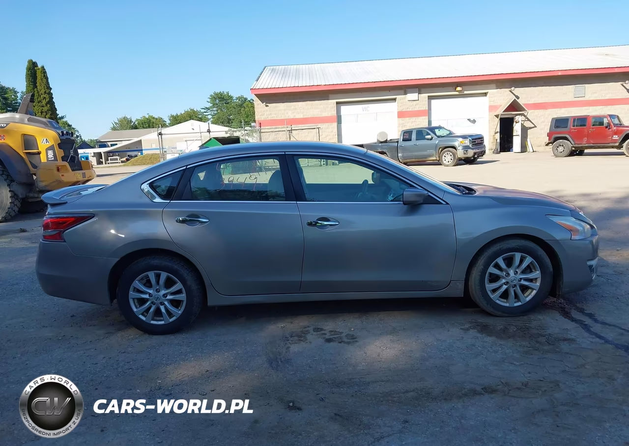 2014 Nissan Altima 2.5 S VIN:1N4AL3AP3EC153783 - 14