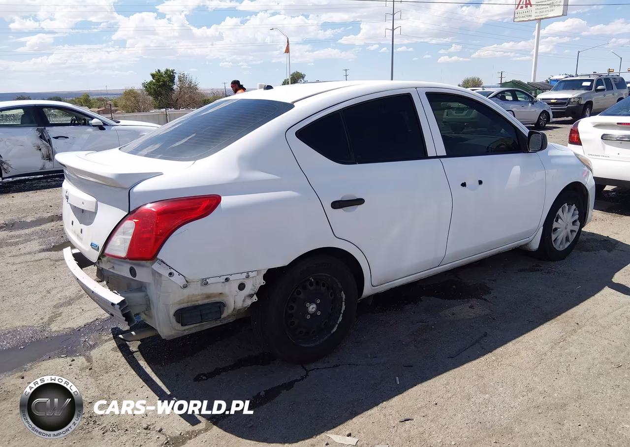 2015 Nissan Versa 1.6 S+ VIN:3N1CN7AP6FL948453 - 4