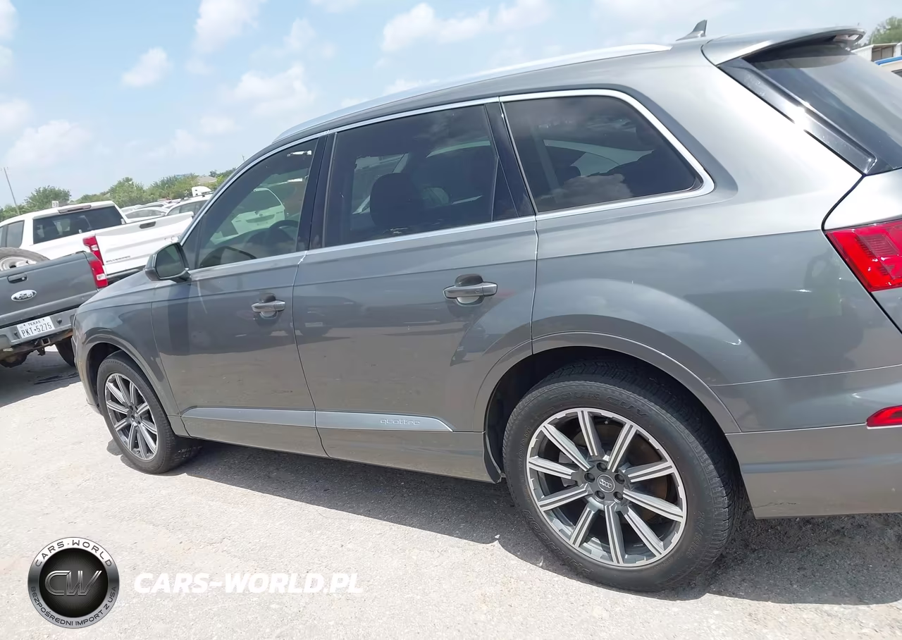 2017 Audi Q7 3.0T Premium VIN:WA1LAAF79HD016295 - 14