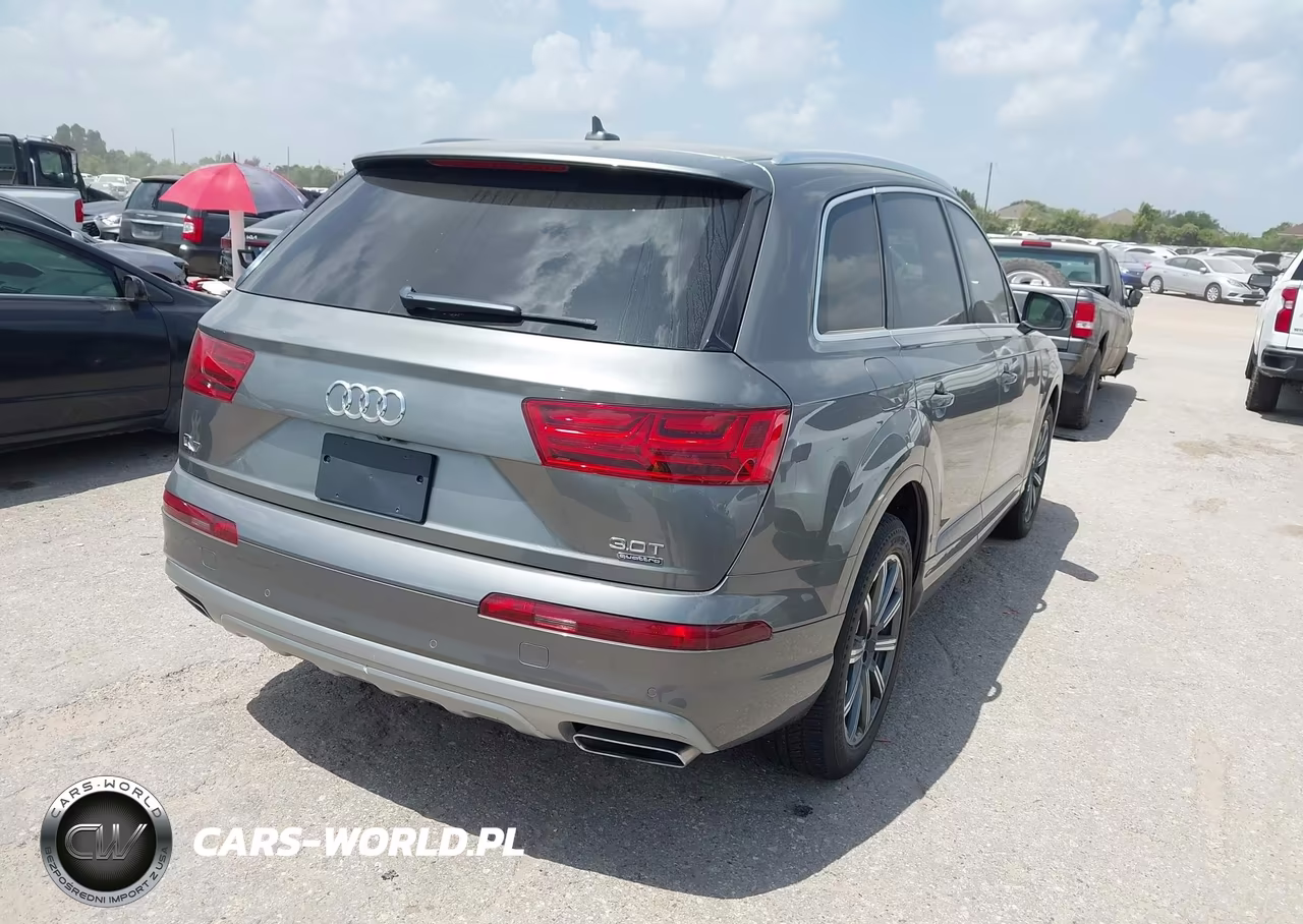 2017 Audi Q7 3.0T Premium VIN:WA1LAAF79HD016295 - 4